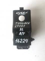 Подушка кпп Toyota ToyoAce 1997