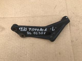 Крепление двигателя левое Toyota ToyoAce 1997