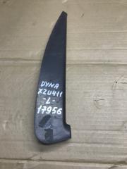 Накладка на дверь левая toyota Dyna 2001