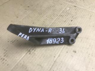 Крепление двигателя правое toyota Dyna 1995