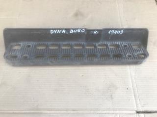 Подножка правая toyota Dyna 1992