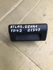 Пепельница nissan Atlas 1995