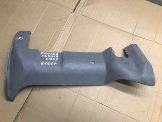 Накладка правая Mitsubishi Canter 1998 FD501B 4M40 МС139542 Б/У