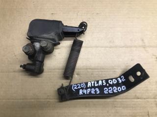 Регулятор давления тормозов Nissan Atlas 2001