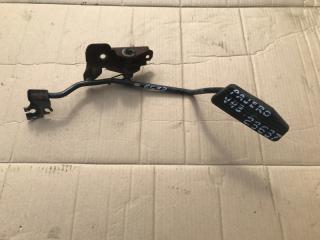 Педаль газа Mitsubishi Pajero 1995