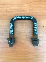 Стремянка рессоры передняя Nissan Atlas 1994