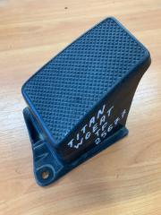 Запчасть подставка под ногу Mazda Titan 1997