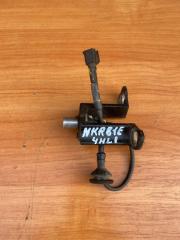 Датчик ABS задний правый isuzu Elf 1998