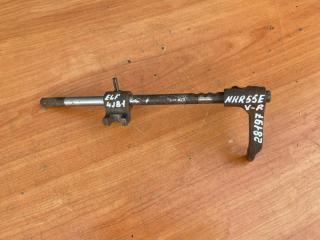 Вилка переключения 5-й/задней передач Isuzu Elf 1992