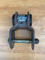 Серьга рессорная передняя Toyota Dyna 2001