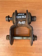 Серьга рессорная задняя Toyota Dyna 2001