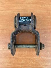 Серьга рессорная задняя Toyota Dyna 2001