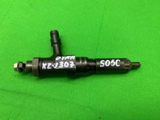 Форсунка топливная Toyota Dyna 2001