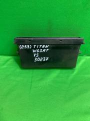 Бардачок Mazda Titan 1998