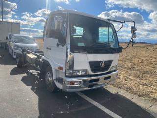 Кабина Nissan Condor 2007