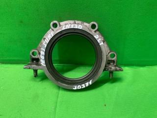 Корпус сальника коленвала Toyota Hilux Surf 1989