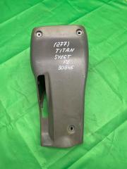 Кожух рулевой колонки верхний Mazda Titan 2007