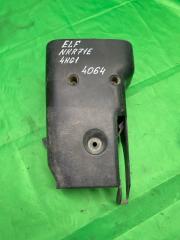 Кожух рулевой колонки верхний Isuzu Elf 2000