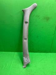 Запчасть накладка правая Mitsubishi Canter 2000