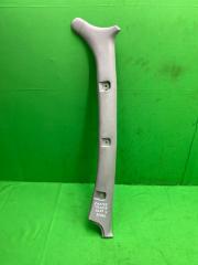 Запчасть накладка левая Mitsubishi Canter 2001