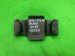 Опора рессоры задняя Nissan Atlas 2005