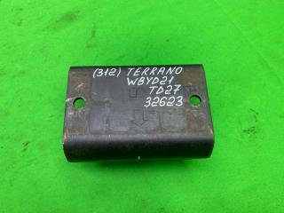 Подушка кпп Nissan Terrano 1992
