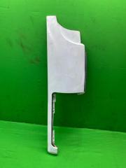 Щека правая Mitsubishi Fuso Fighter 2004