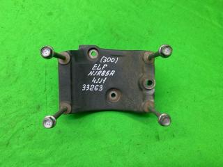 Кронштейн компрессора кондиционера Isuzu Elf 2010