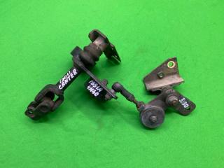 Запчасть кулиса Mitsubishi Canter 2001