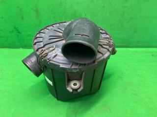 Корпус воздушного фильтра Mitsubishi Delica Cargo 2001