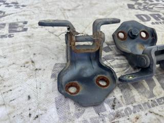 Петля двери передняя левая MAZDA MPV LW5W