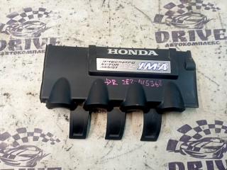 Пластиковая крышка на двс HONDA Insight 2009