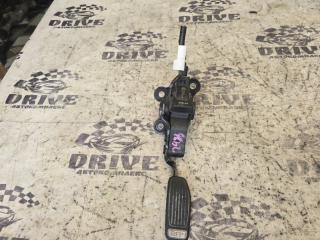 Педаль газа передняя правая HONDA VEZEL 2014