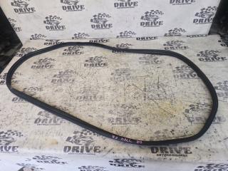 Уплотнитель проема двери передний правый HONDA VEZEL 2014