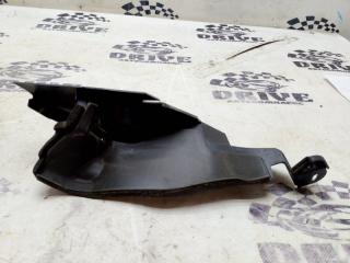 Уголок жабо передний правый HONDA Insight 2014