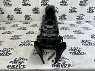 Бардачок между сиденьями HONDA VEZEL 2014