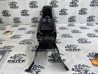 Бардачок между сиденьями HONDA VEZEL 2014