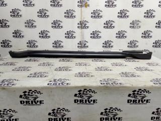 Накладка на порог правая HONDA VEZEL 2014