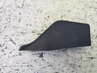 Заглушка крепления сиденья передняя правая SHUTTLE 2015 GP8 LEB