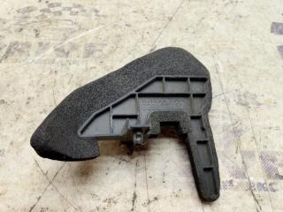 Подкрылок передний правый NISSAN LEAF