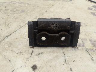 Петля замка багажника задняя E-Class W211