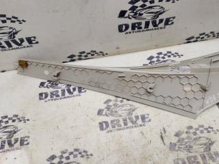 Накладка на стойку кузова задняя правая E-Class W211