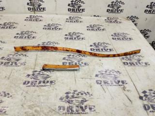 Запчасть накладка на торпедо передняя Mercedes-Benz E-Class