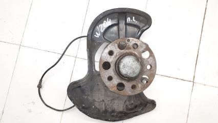 Кулак передний левый Mercedes-Benz C-class