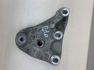 Фото запчасти кронштейн двигателя Volkswagen Polo 2019 Б/У запчасть Запчасть кронштейн двигателя Volkswagen Polo 2019