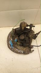 Кулак задний левый Dodge Stratus 2002