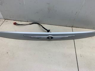 Накладка крышки багажника Chrysler Pacifica 2003