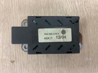 Фото запчасти усилитель антенны Volkswagen golf 5 2005 Б/У запчасть Запчасть усилитель антенны Volkswagen golf 5 2005