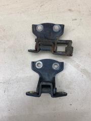 Запчасть петля двери передняя левая chery kimo 2009