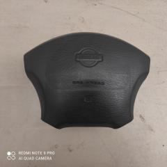 Подушка безопасности в руль Nissan Primera 1999